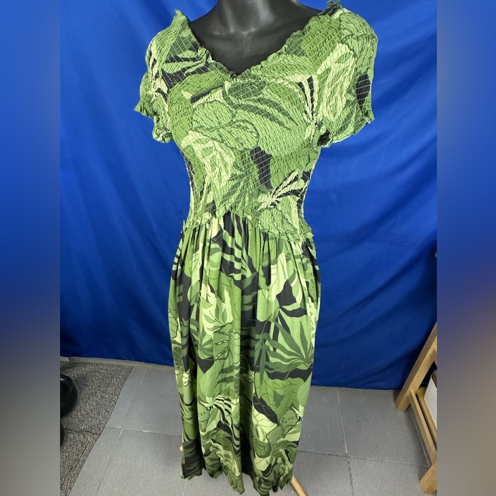 Jessica Simpson Green Maxi Sundress with Flutter Sleeves